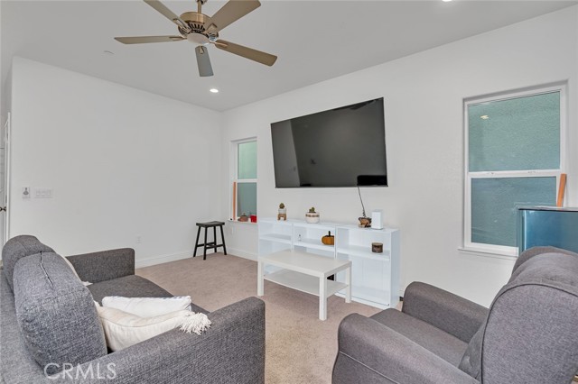 Detail Gallery Image 11 of 41 For 246 Montage, Merced,  CA 95348 - 4 Beds | 4 Baths