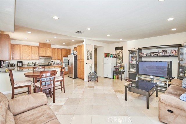 Detail Gallery Image 13 of 26 For 19111 Breckelle St, Rowland Heights,  CA 91748 - 5 Beds | 4/1 Baths