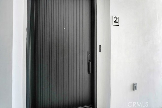 4036 Rosemont Avenue, Montrose CA: https://media.crmls.org/medias/525a6bd3-2ee5-4ae9-8761-89e1941c1a75.jpg