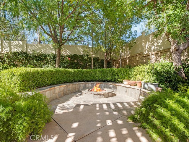 Detail Gallery Image 33 of 42 For 21103 Cross Creek Dr, Saugus,  CA 91350 - 3 Beds | 3 Baths