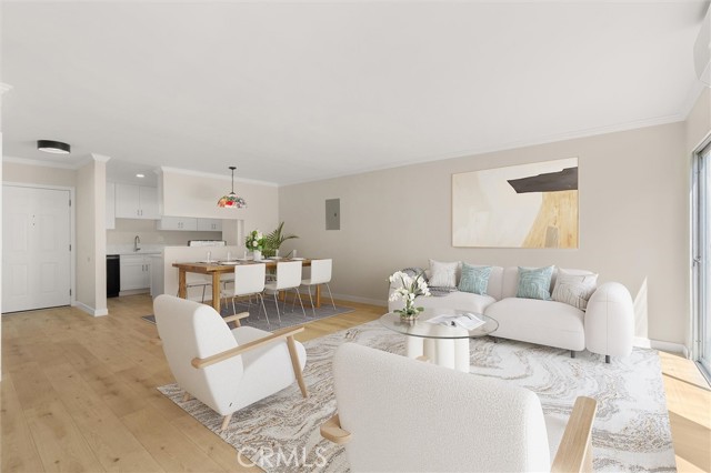 Detail Gallery Image 2 of 35 For 2935 W 235th St #3,  Torrance,  CA 90505 - 2 Beds | 1/1 Baths