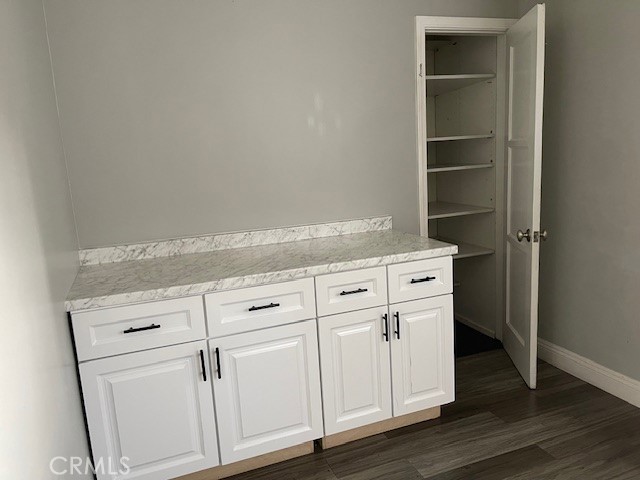 Detail Gallery Image 8 of 31 For 12619 Tiara St., Valley Village,  CA 91607 - 3 Beds | 1/1 Baths