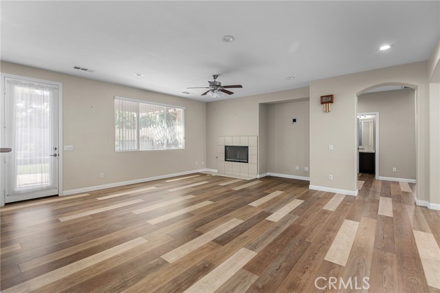 Detail Gallery Image 8 of 44 For 6758 N Shannon Ln, San Bernardino,  CA 92407 - 4 Beds | 3/1 Baths
