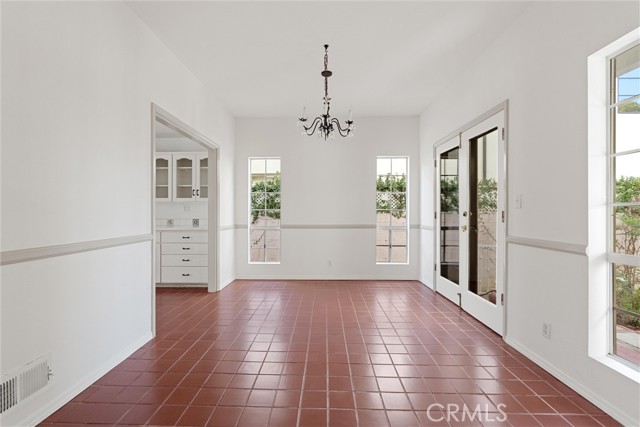 646 Avenue B photo 11