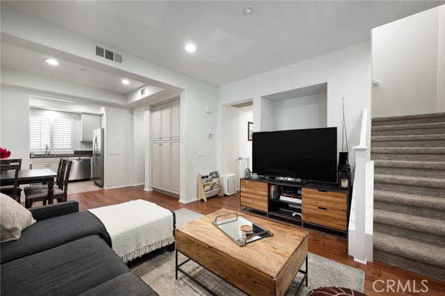 142 Pantheon, Irvine CA: https://media.crmls.org/medias/525c297a-c59d-4842-bfae-1e2833105866.jpg