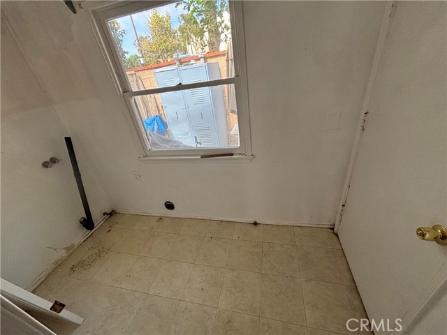 218 N Broadway, Redondo Beach CA: https://media.crmls.org/medias/525c2b42-012b-406c-990f-e7e2c928ef74.jpg
