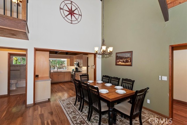 Detail Gallery Image 9 of 49 For 415 Golf Course, Lake Arrowhead,  CA 92352 - 4 Beds | 3/1 Baths