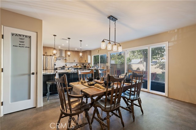 Detail Gallery Image 13 of 46 For 28975 Lotusgarden Dr, Canyon Country,  CA 91387 - 4 Beds | 3 Baths