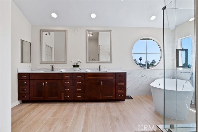 Detail Gallery Image 23 of 32 For 16 Deerfield Place, Trabuco Canyon,  CA 92679 - 5 Beds | 3 Baths
