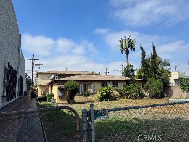 Detail Gallery Image 6 of 6 For 9809 Avalon Blvd, Los Angeles,  CA 90003 - – Beds | – Baths