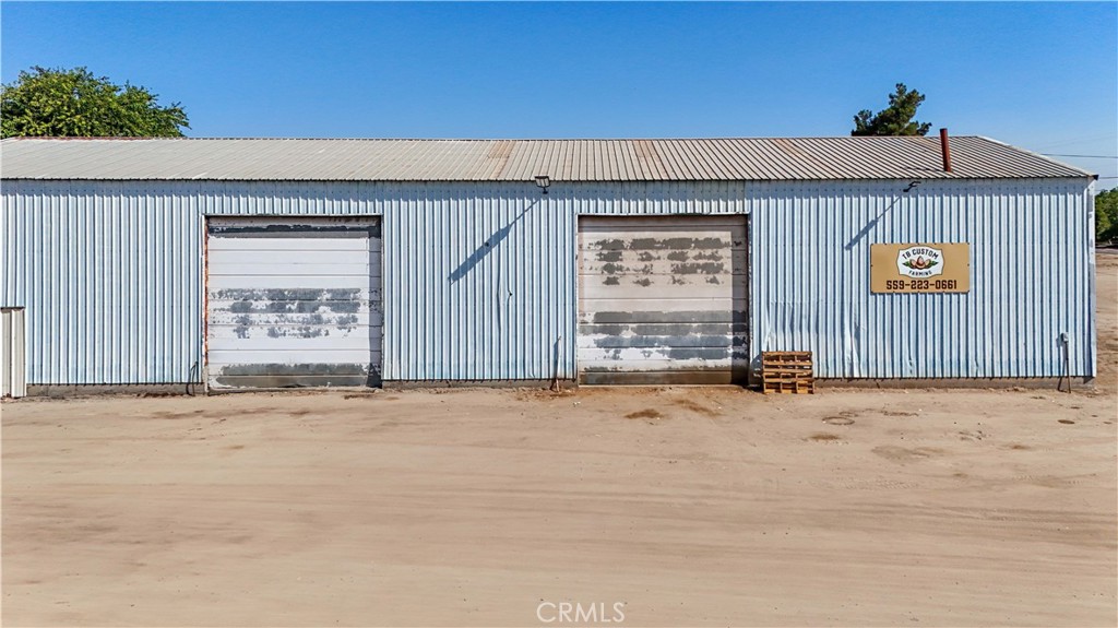 https://media.crmls.org/medias/525d11e7-b5b4-43b6-af43-853584e812ca.jpg?preset=X-Large
