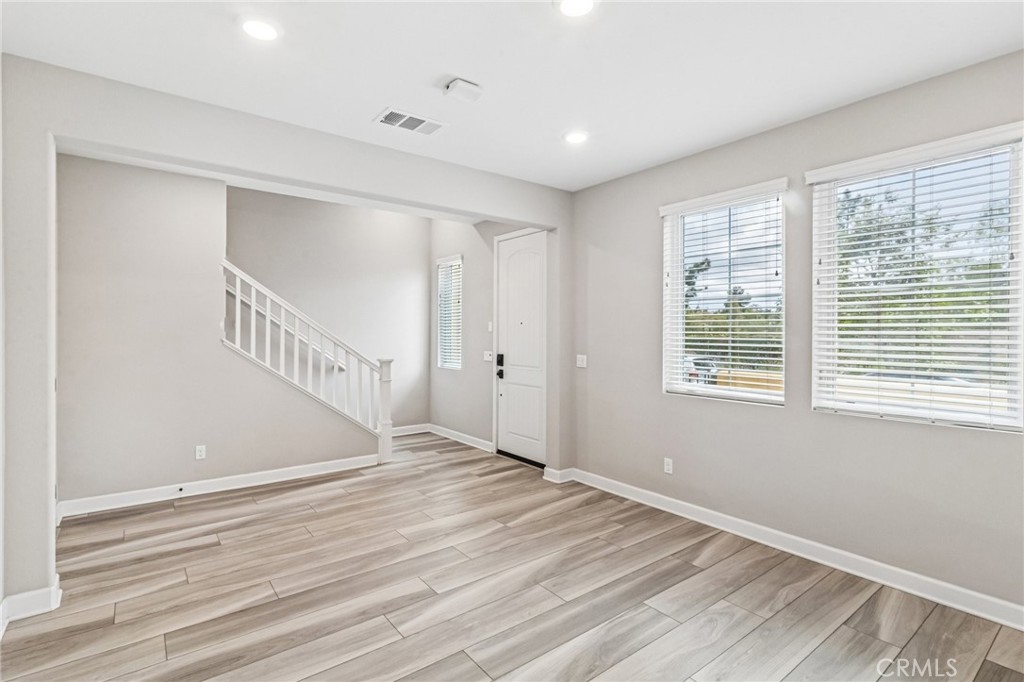 11011 Logan Way - photo 5