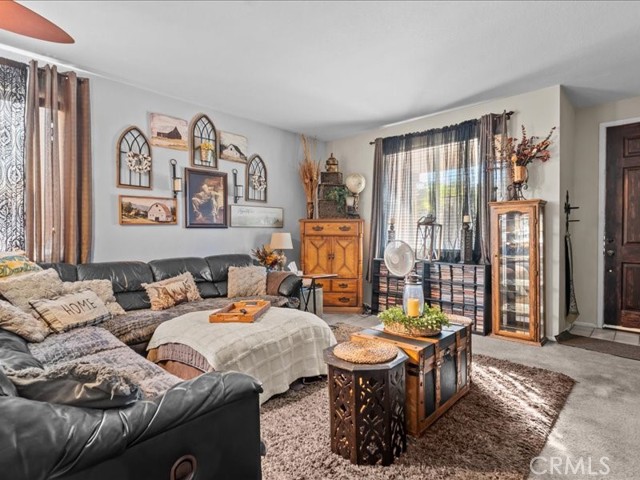 Image 6 of 39 For 528 Memphis Court