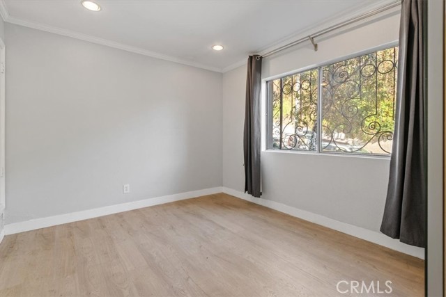 Detail Gallery Image 13 of 43 For 6736 Hillpark Dr #102,  Los Angeles,  CA 90068 - 2 Beds | 2 Baths