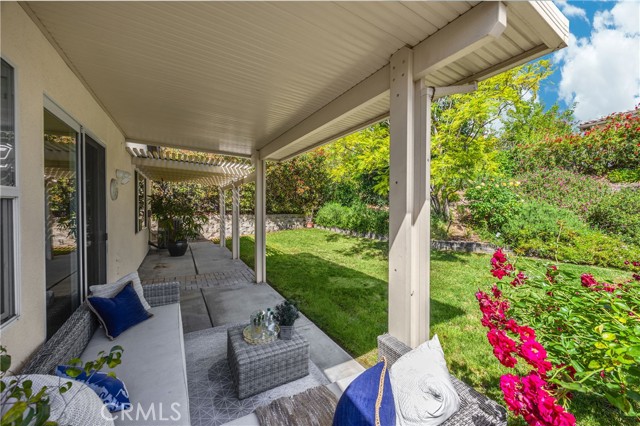 9112 Deergrass Street, Corona CA: https://media.crmls.org/medias/525f8769-b6a7-49c2-b111-ad7d80236e4f.jpg