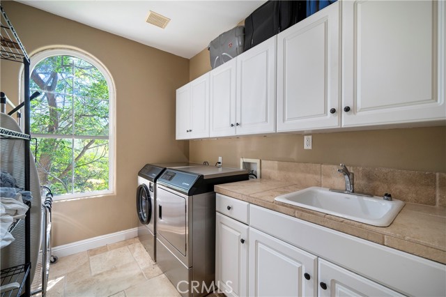 42179 Calle Paramo, Murrieta CA: https://media.crmls.org/medias/525f957e-5781-49eb-bdb3-eabc91684ca0.jpg