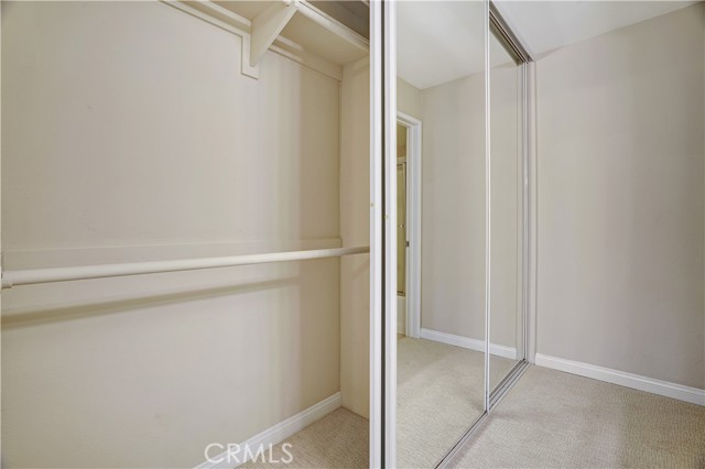 5510 Owensmouth Avenue, Woodland Hills CA: https://media.crmls.org/medias/525fbb2d-2401-48d4-aa56-29ebfa6f6079.jpg
