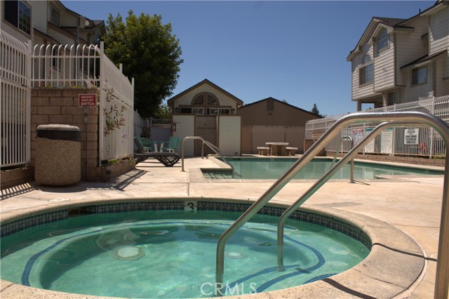 Detail Gallery Image 1 of 26 For 11150 Glenoaks Bld #305,  Pacoima,  CA 91331 - 2 Beds | 2 Baths