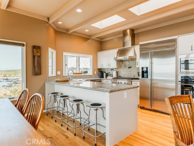 Detail Gallery Image 10 of 53 For 2585 Sherwood Drive, Cambria,  CA 93428 - 3 Beds | 3/1 Baths