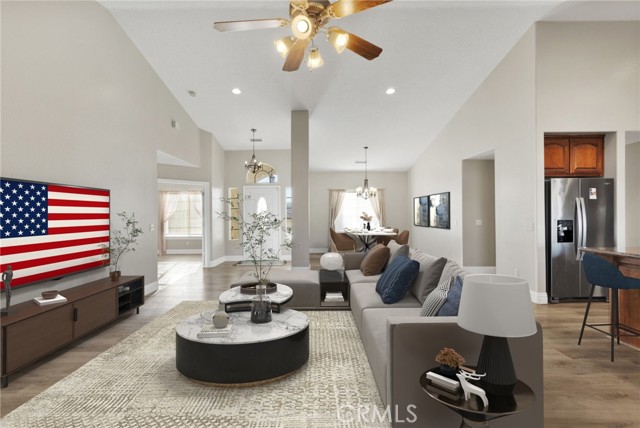 Detail Gallery Image 5 of 44 For 14305 Bochee, Apple Valley,  CA 92307 - 4 Beds | 3 Baths