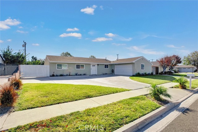 Detail Gallery Image 2 of 33 For 1776 Kearney Ave, Simi Valley,  CA 93065 - 3 Beds | 1/1 Baths