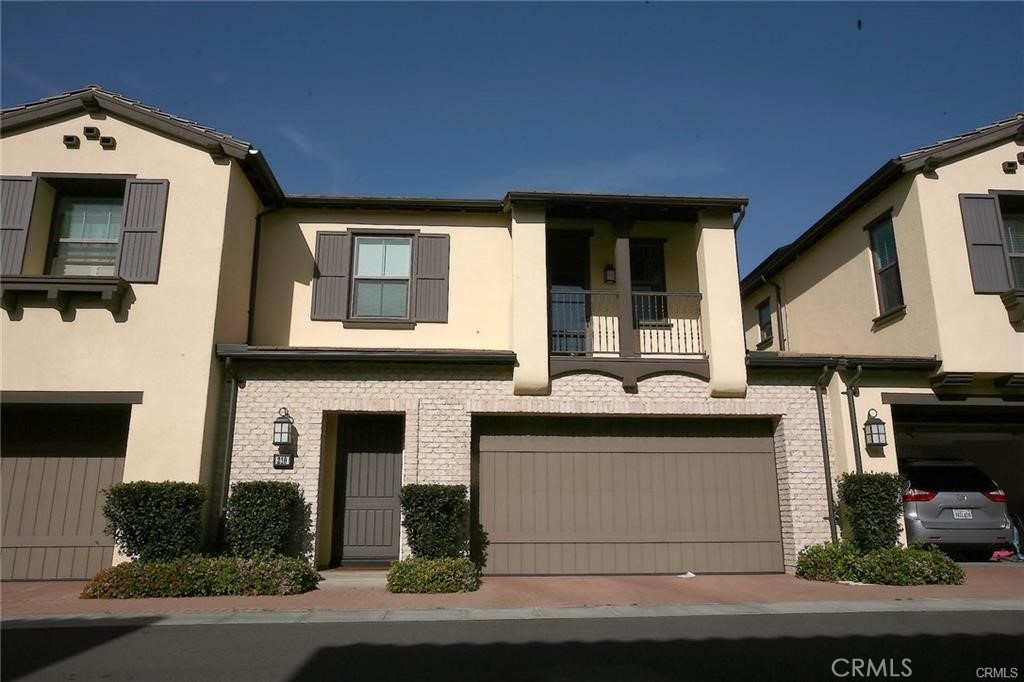 210 Crescent Moon, Irvine, CA 92602