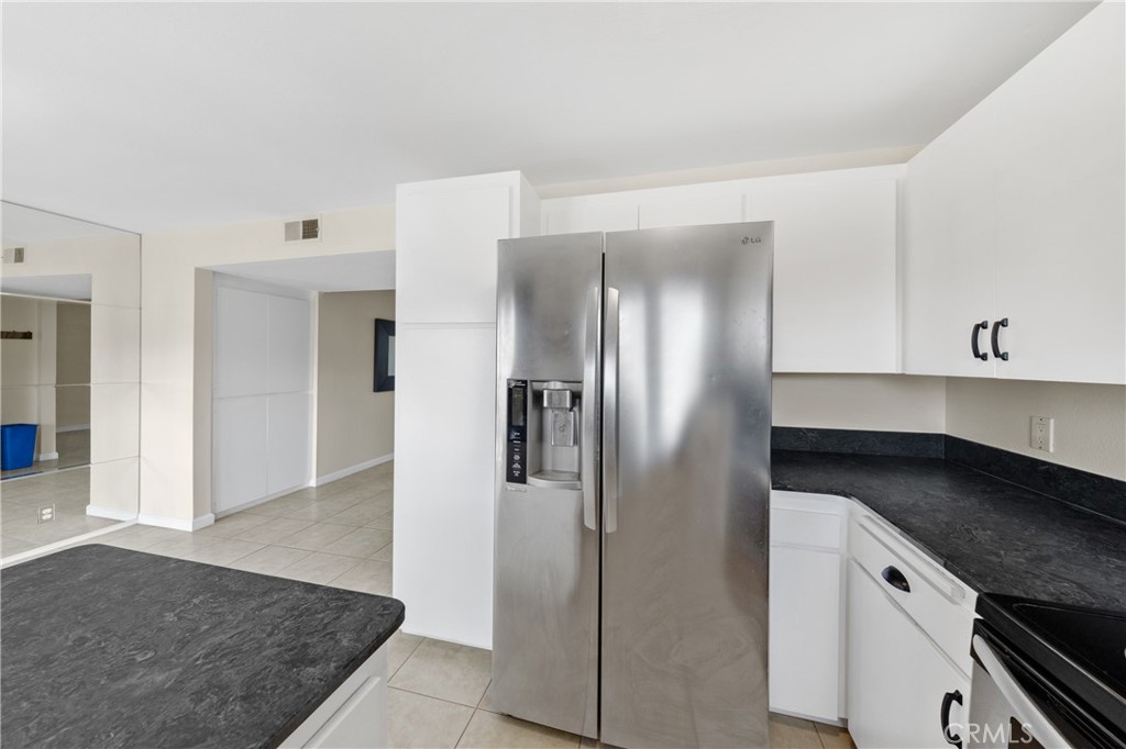 806 4th - photo 12