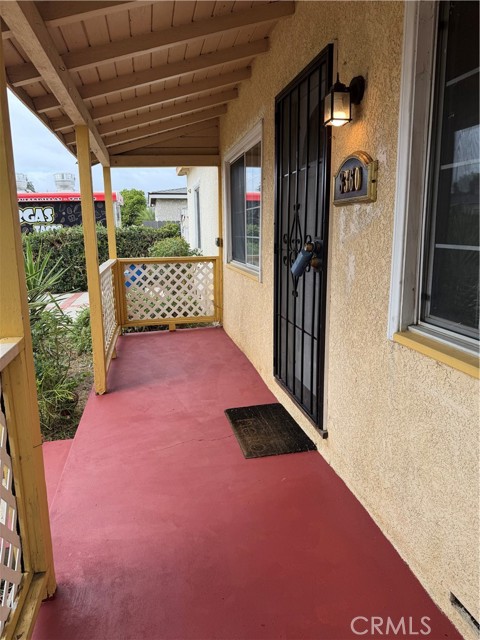 8360 Katherine Ave, Los Angeles, CA 91402 photo 6