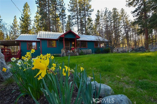 Detail Gallery Image 2 of 45 For 3829 N State Highway 3, Etna,  CA 96027 - 2 Beds | 2 Baths