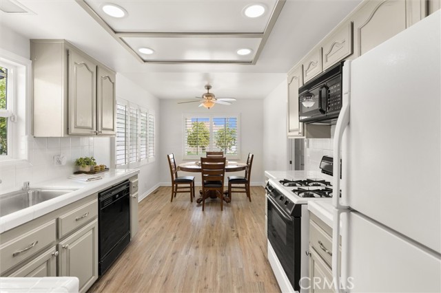 Detail Gallery Image 9 of 44 For 243 S Hanford, San Pedro,  CA 90732 - 3 Beds | 2 Baths