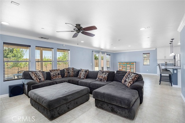 Detail Gallery Image 6 of 45 For 89 Muir Woods Rd, Perris,  CA 92570 - 5 Beds | 2/1 Baths