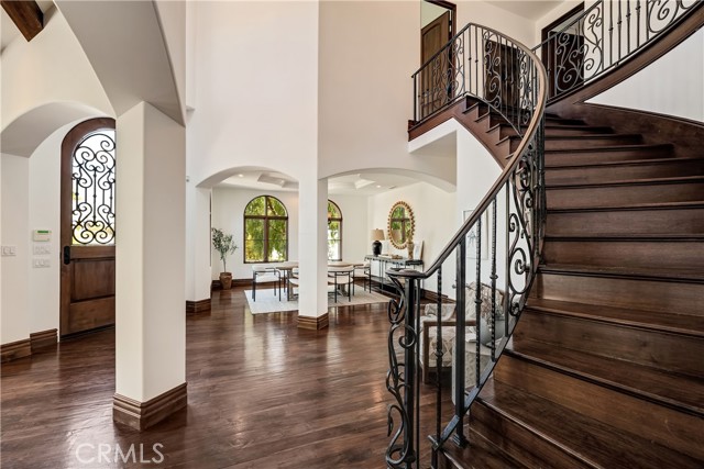 718 N Poinsettia Avenue, Manhattan Beach CA: https://media.crmls.org/medias/5268c0ac-b4b0-4992-872b-25c9f85bc8b5.jpg
