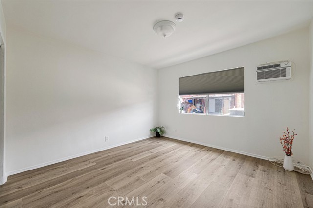 Detail Gallery Image 14 of 21 For 118 S Manhattan Pl #6,  Los Angeles,  CA 90004 - 1 Beds | 1 Baths