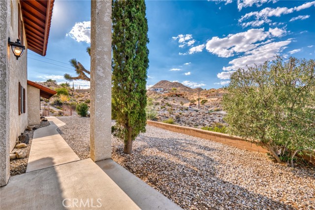 Detail Gallery Image 47 of 75 For 6107 Mandarin Rd, Yucca Valley,  CA 92284 - 3 Beds | 3/1 Baths