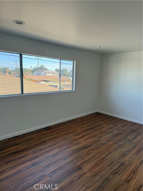 Detail Gallery Image 4 of 9 For 8624 Imperial Hwy #101,  Downey,  CA 90242 - 2 Beds | 1/1 Baths