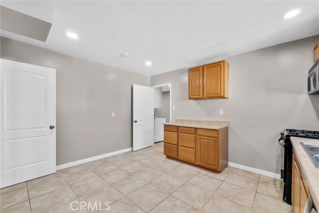 442 E Arrow, Upland CA: https://media.crmls.org/medias/526a053c-aabf-46f7-a0e0-23a81e74d715.jpg