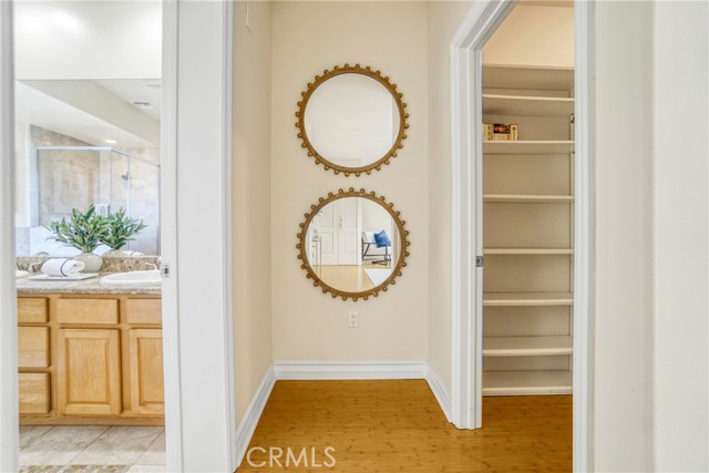 Detail Gallery Image 18 of 38 For 11923 Darlington Ave #302,  Los Angeles,  CA 90049 - 3 Beds | 3 Baths