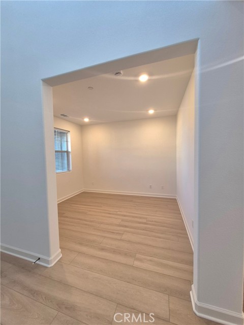 Detail Gallery Image 13 of 47 For 103 Takamasa Way, Oceanside,  CA 92057 - 3 Beds | 2/1 Baths