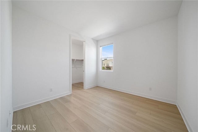187 yugen, Irvine CA: https://media.crmls.org/medias/526a8afc-d166-40d5-9cd1-fbe2130881c7.jpg