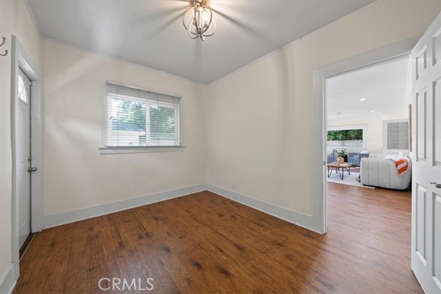 268 S Norton Avenue, Los Angeles CA: https://media.crmls.org/medias/526b679f-b3bb-47ef-98e5-07f8fc2d6590.jpg
