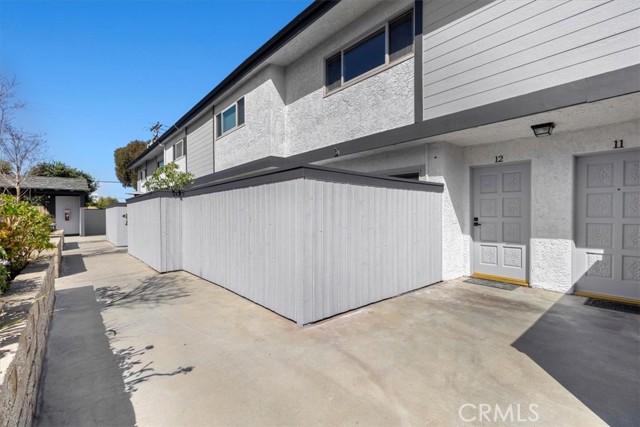 2520 Graham Avenue, Redondo Beach, California 90278, 2 Bedrooms Bedrooms, ,2 BathroomsBathrooms,Residential,For Sale,Graham,SB24055022