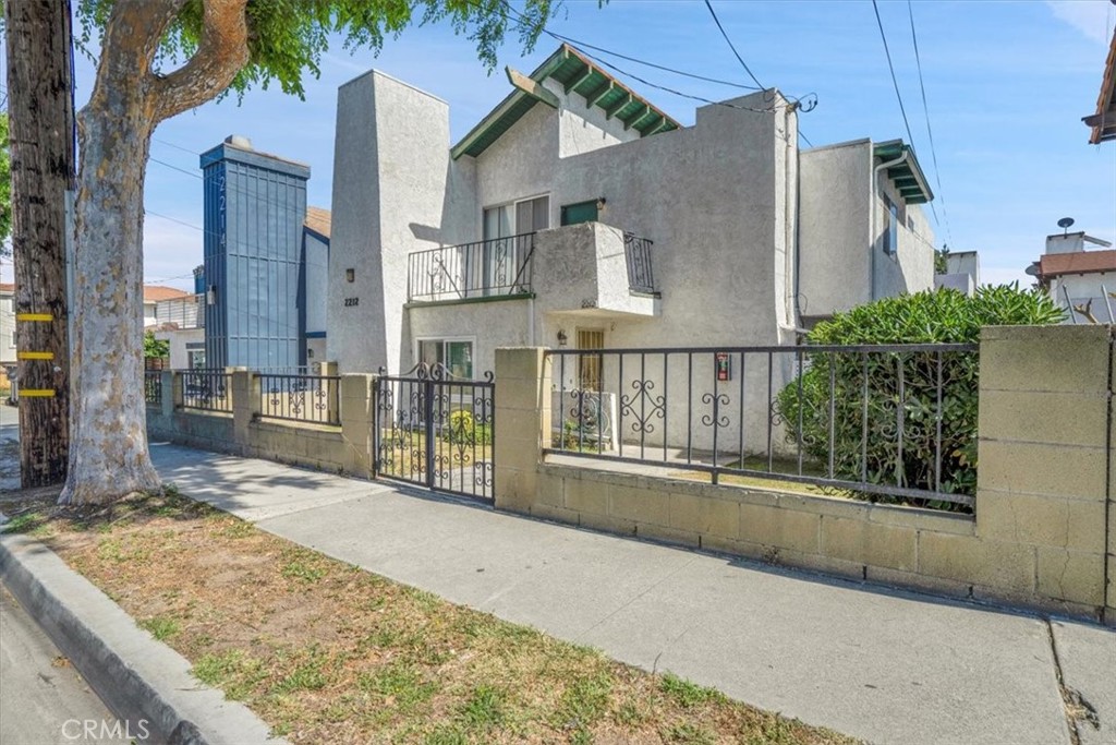 2212 Grant Avenue