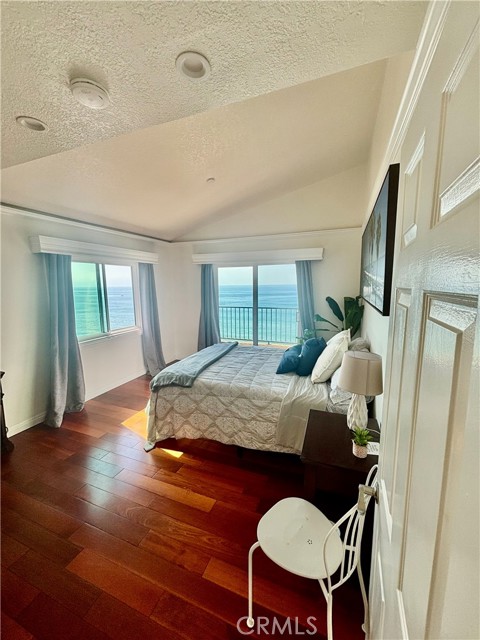 Detail Gallery Image 4 of 19 For 268 Avenida Montalvo, San Clemente,  CA 92672 - 3 Beds | 3 Baths