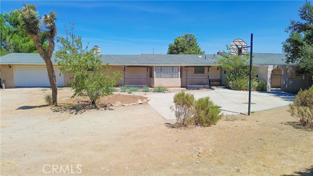 Detail Gallery Image 2 of 36 For 36042 32nd St, Palmdale,  CA 93550 - 5 Beds | 3 Baths