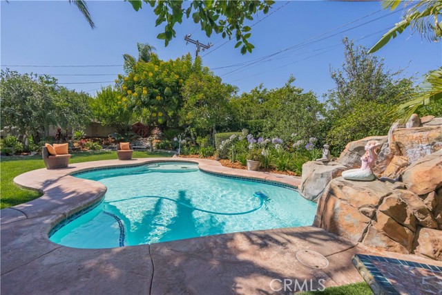 15313 Del Prado Drive, Hacienda Heights CA: https://media.crmls.org/medias/52700934-828d-4e07-a1be-da130921bbc9.jpg