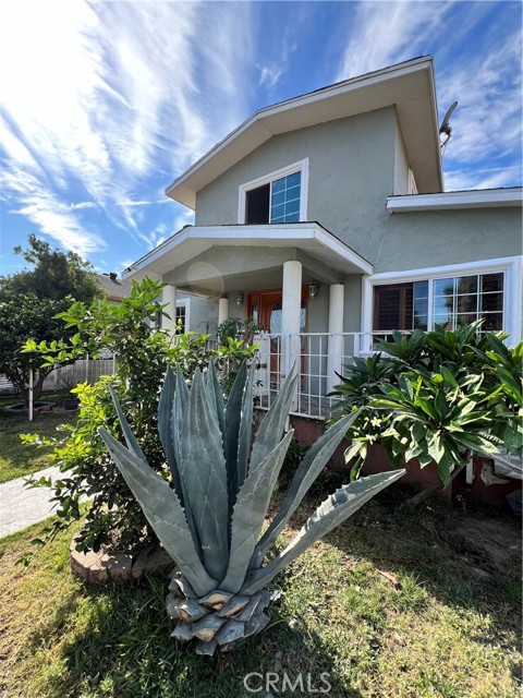 Detail Gallery Image 3 of 52 For 8761 John Ave, Los Angeles,  CA 90002 - 6 Beds | 2/1 Baths