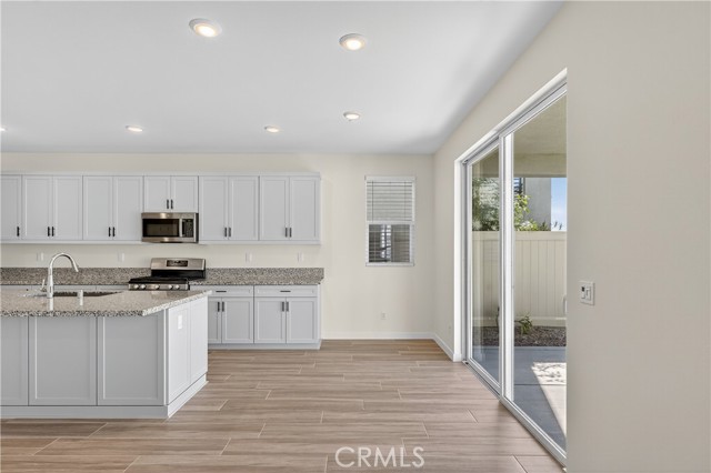 Detail Gallery Image 13 of 40 For 35164 Bergamot Cove, Fallbrook,  CA 92028 - 4 Beds | 3 Baths