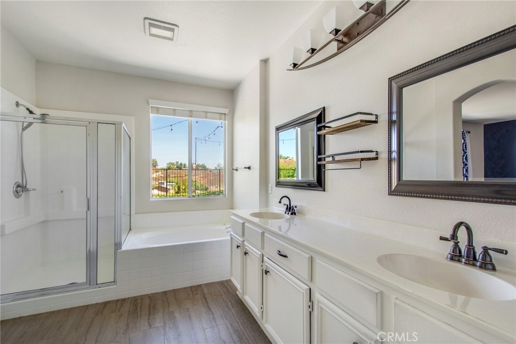 MLS #OC25273330 image #26