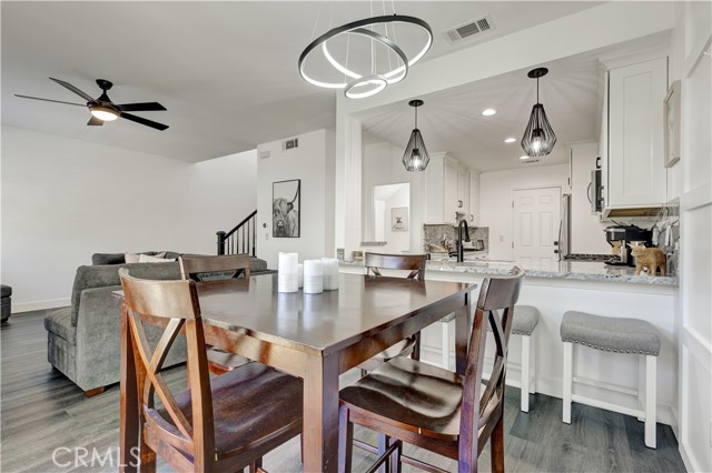 Detail Gallery Image 19 of 50 For 28102 Bobwhite #3,  Saugus,  CA 91350 - 3 Beds | 2/1 Baths