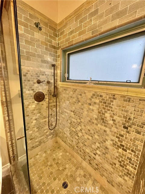 Detail Gallery Image 13 of 16 For 534 Gravely Ct, Hermosa Beach,  CA 90254 - 3 Beds | 2 Baths